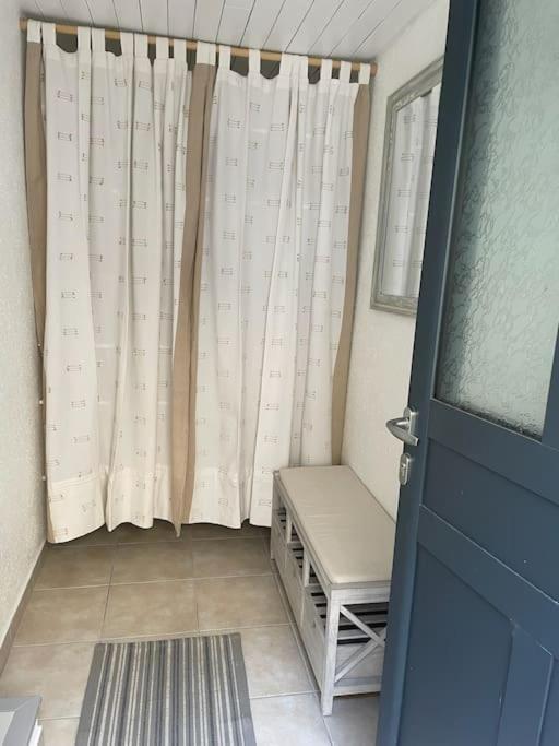 Tiny Paradise - 2 Bedrooms Apartment Montigny-sur-Loing Exteriér fotografie