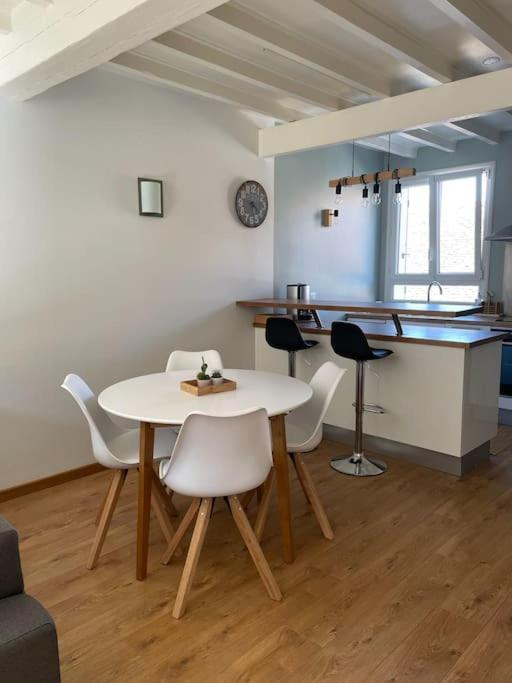 Tiny Paradise - 2 Bedrooms Apartment Montigny-sur-Loing Exteriér fotografie
